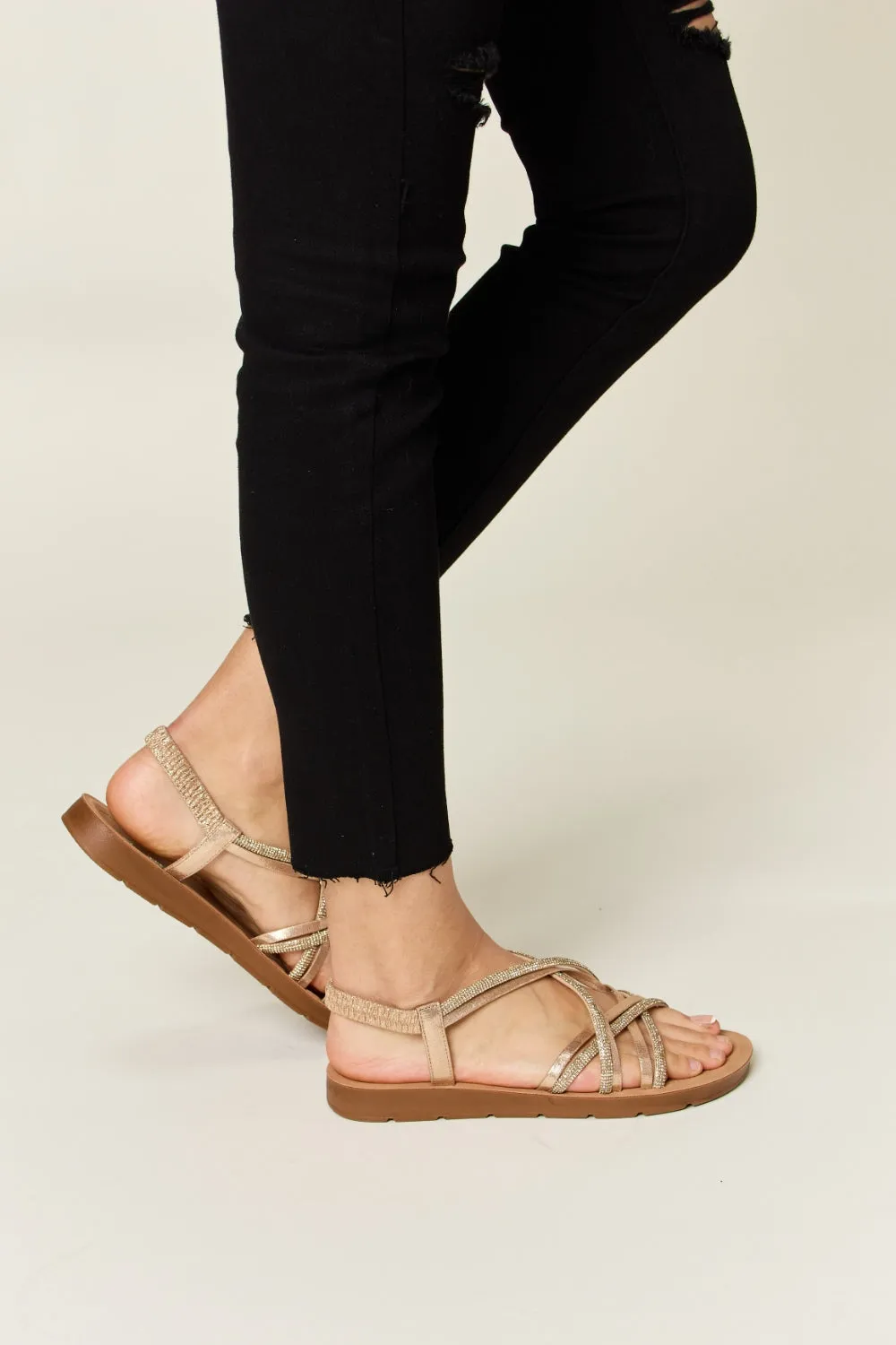 Chic Gold Crisscross Sandals