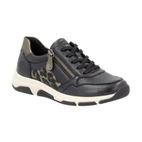 D1S01 Lace-Up Sneaker