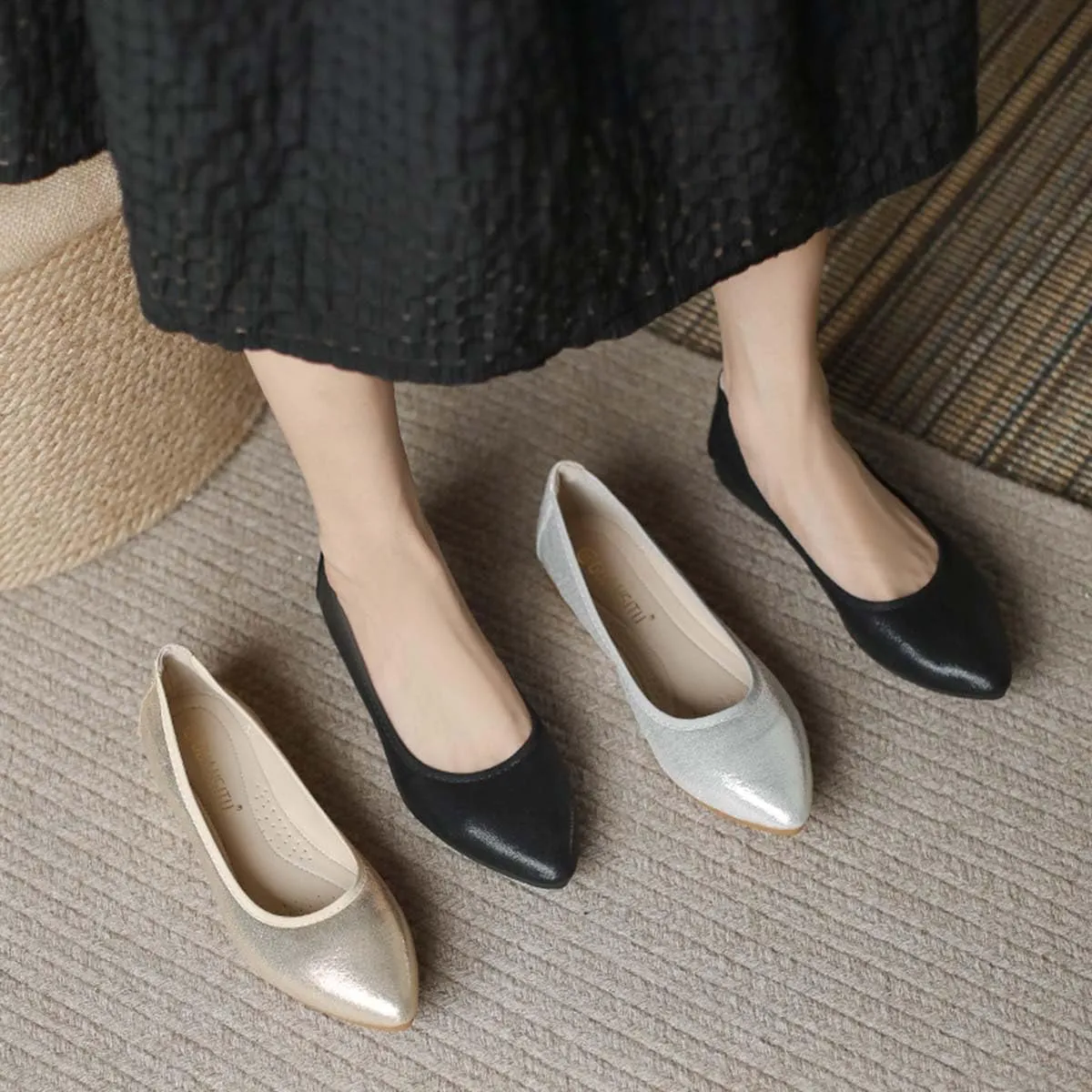JOEupin Women's Pointed Toe Dress Flats Comfort Slip On Foldable Ballet Flat Shoes Soft with Bowknot