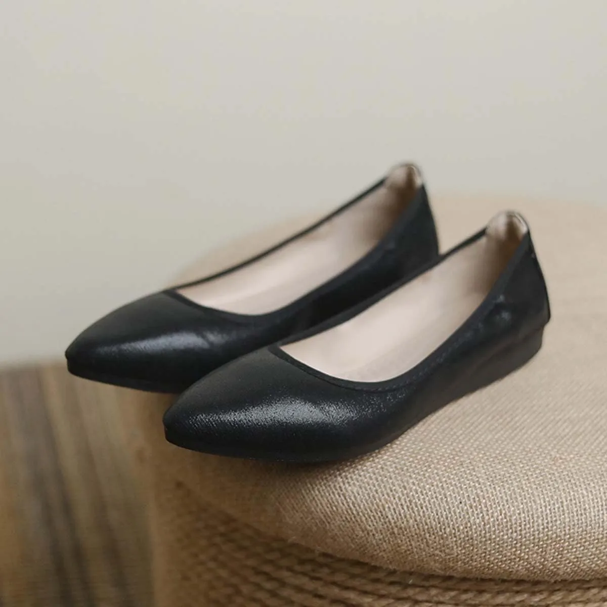 JOEupin Women's Pointed Toe Dress Flats Comfort Slip On Foldable Ballet Flat Shoes Soft with Bowknot