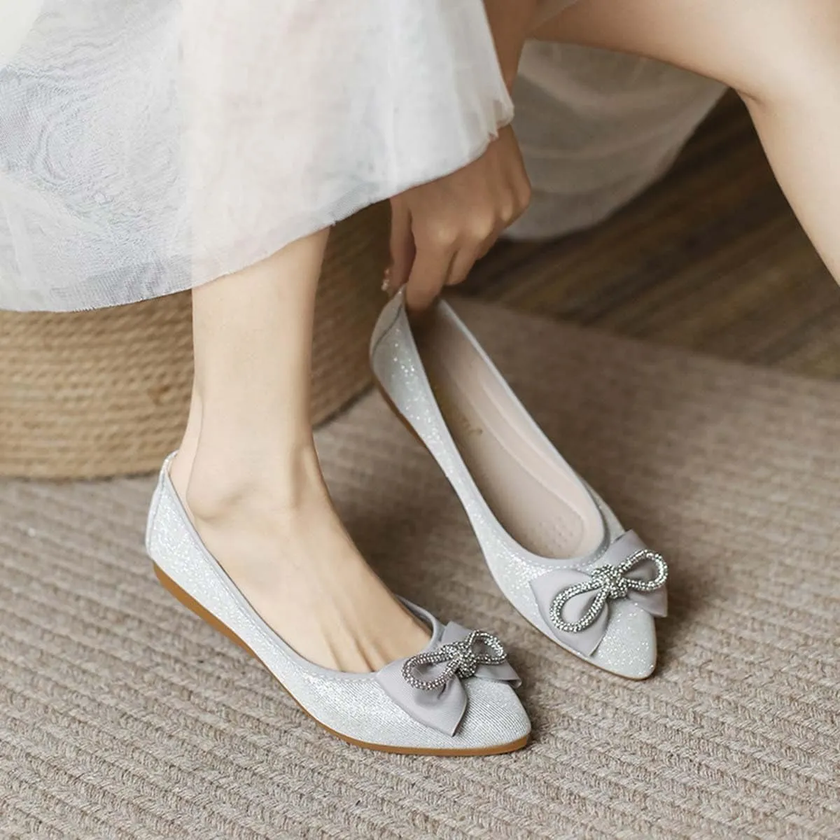 JOEupin Women's Pointed Toe Dress Flats Comfort Slip On Foldable Ballet Flat Shoes Soft with Bowknot