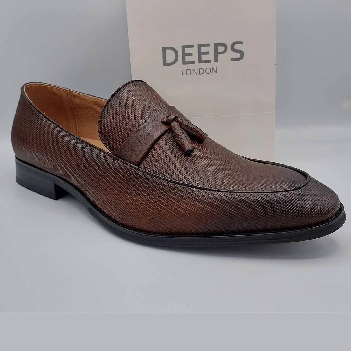 JORDON MENS VINTAGE MOCCASIN LOAFERS WITH TASSELS
