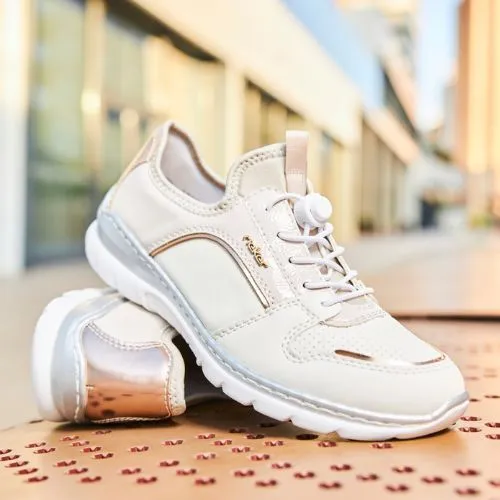 L3294 Slip-On Sneaker