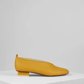 Mildred Piccola in Giallo