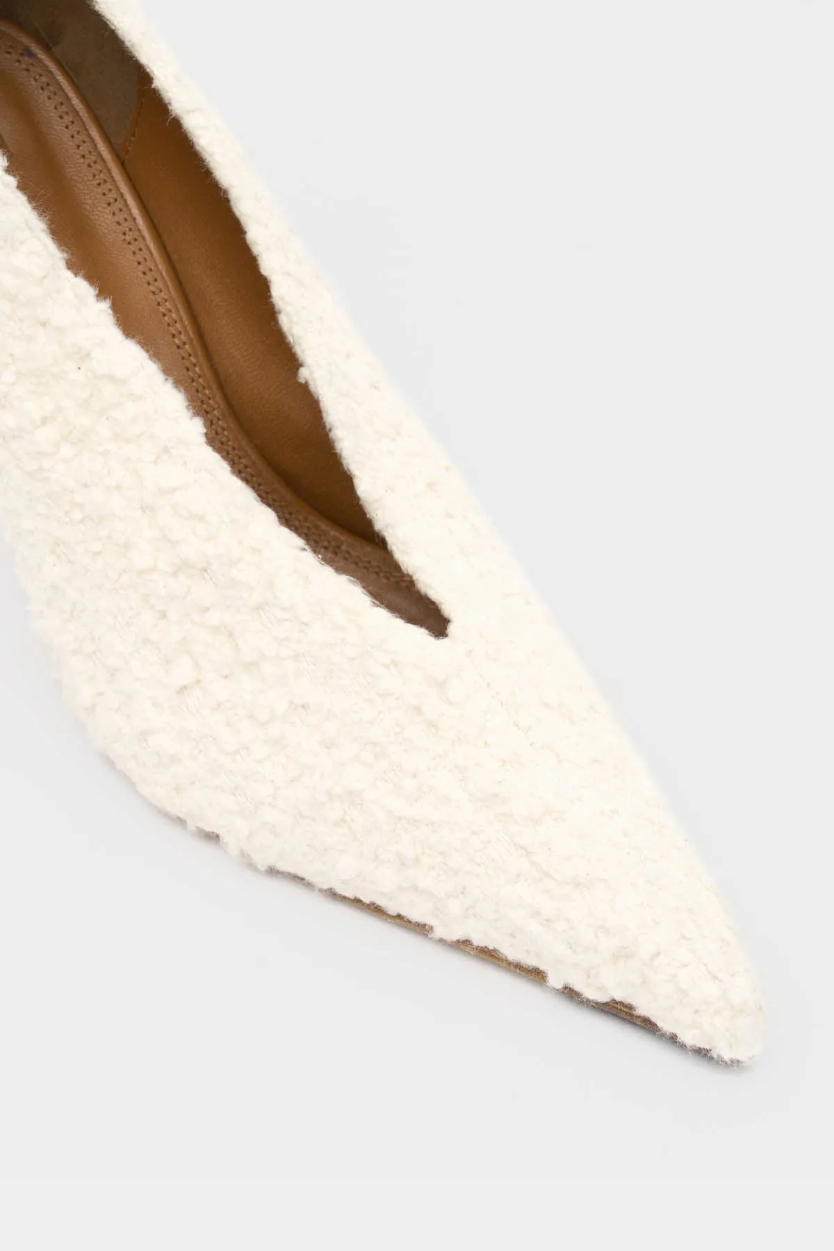 Rhys Boucle Pump
