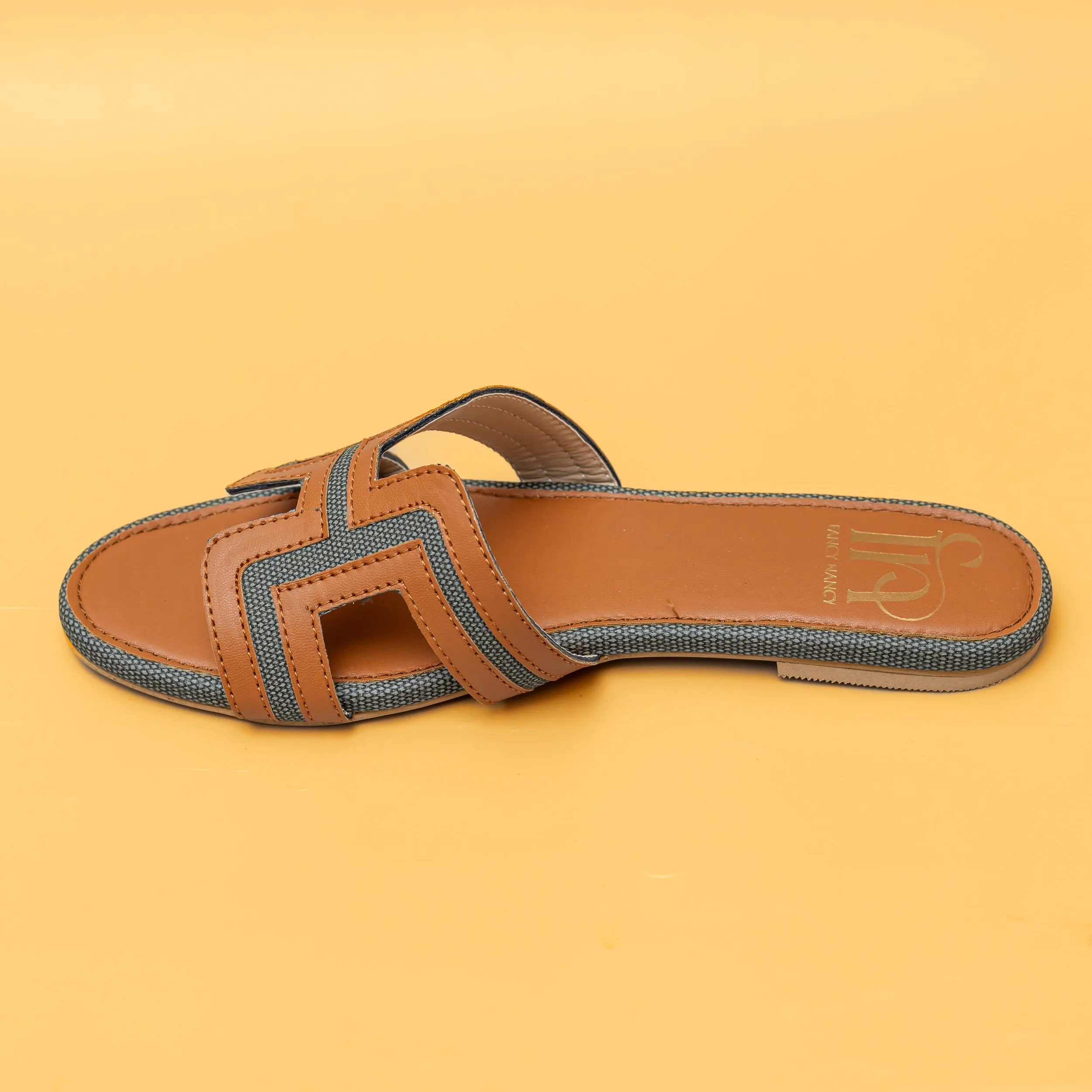 Round Toe H Flats-Tan/Green