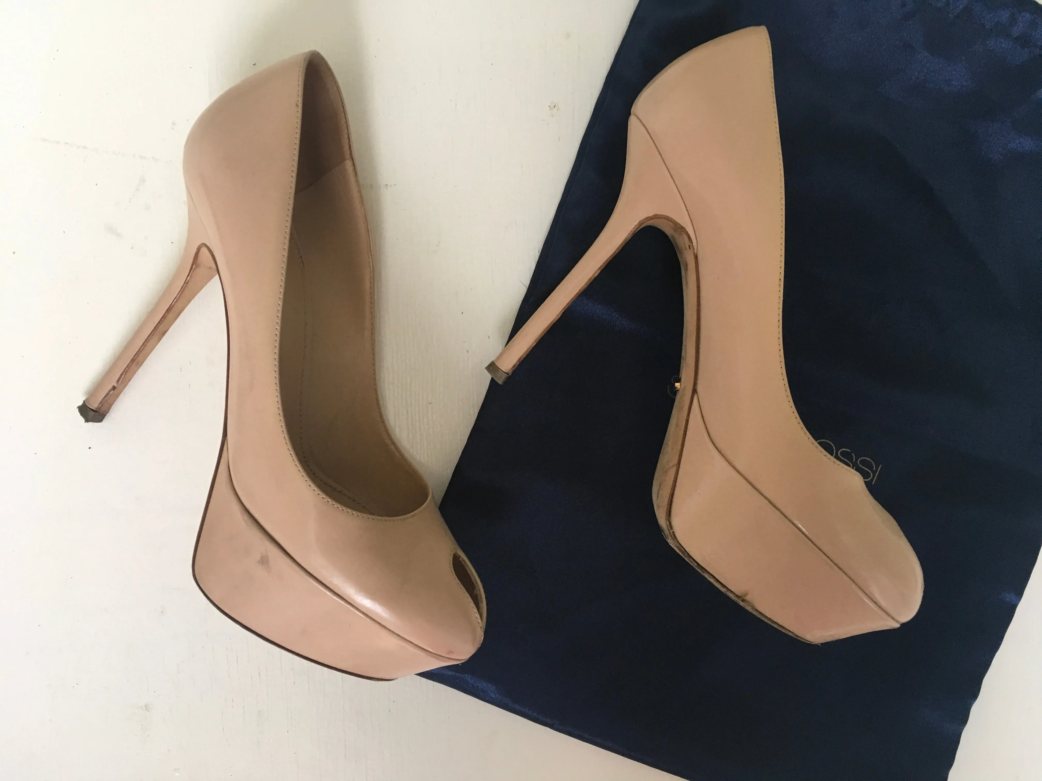 SERGIO ROSSI PATENT PLATFORM BEIGE NUDE LEATHER PUMPS SHOES Ladies