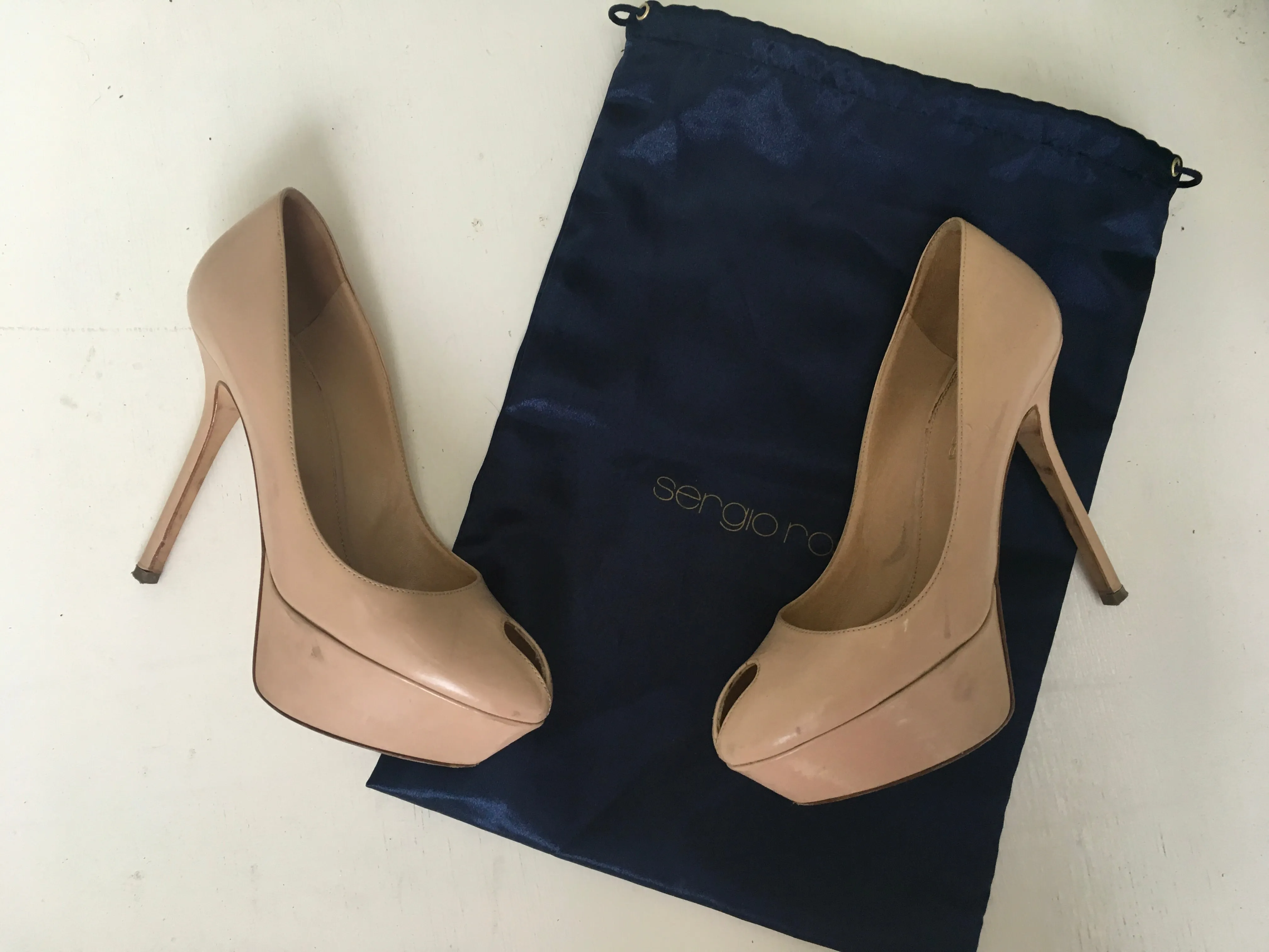 SERGIO ROSSI PATENT PLATFORM BEIGE NUDE LEATHER PUMPS SHOES Ladies