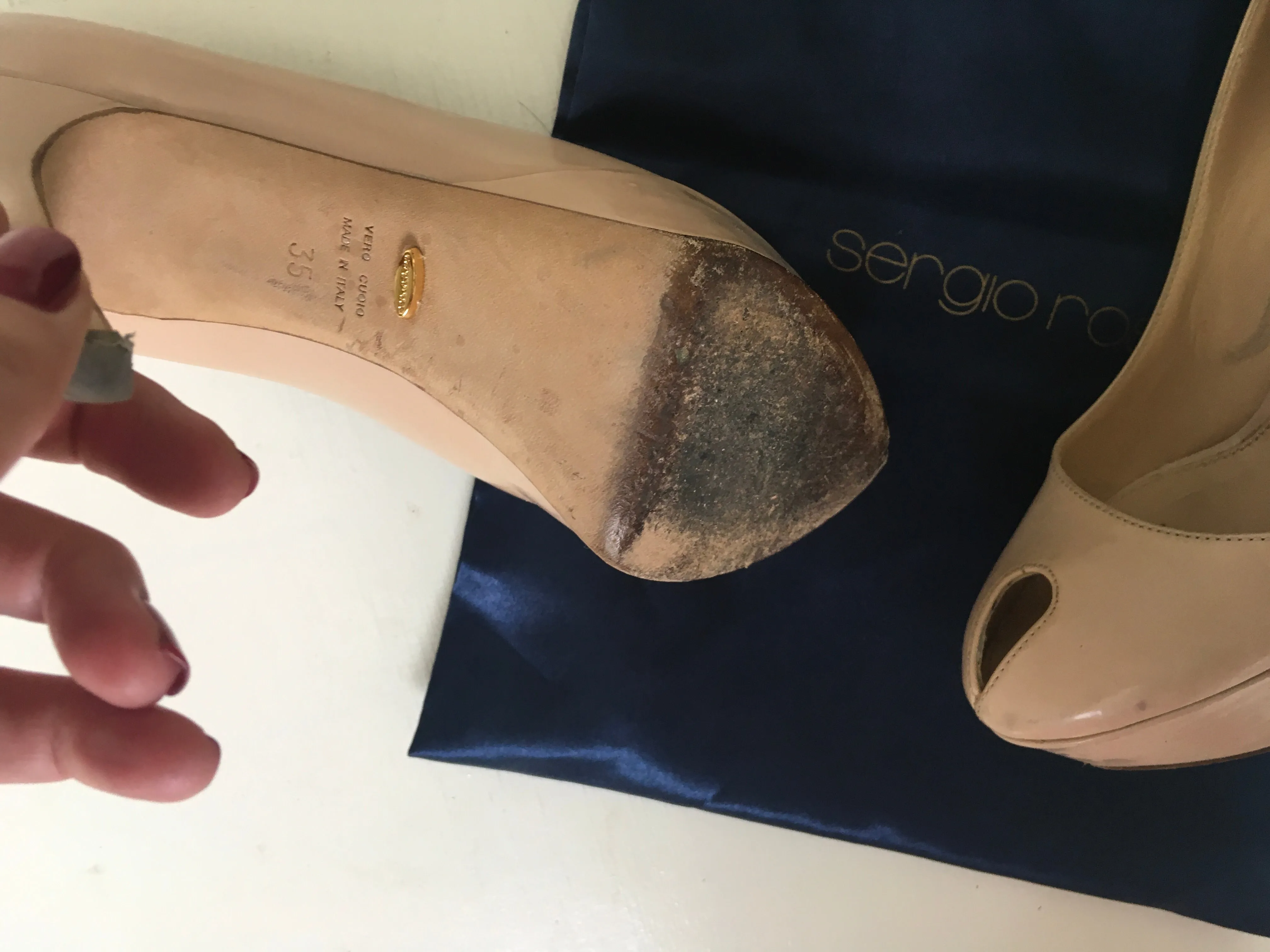 SERGIO ROSSI PATENT PLATFORM BEIGE NUDE LEATHER PUMPS SHOES Ladies